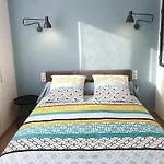 Maison Sablaise Situee Entre Port Et * 莱萨布勒-多洛讷