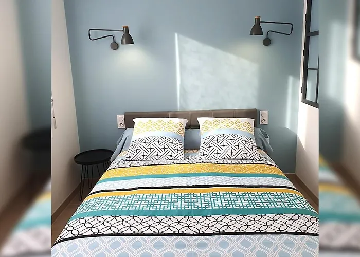 Maison Sablaise Situee Entre Port Et * レ・サ​​ーブル・ドロンヌ