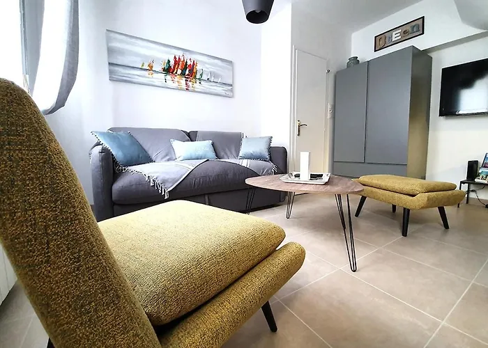 Maison Sablaise Situee Entre Port Et Holiday home